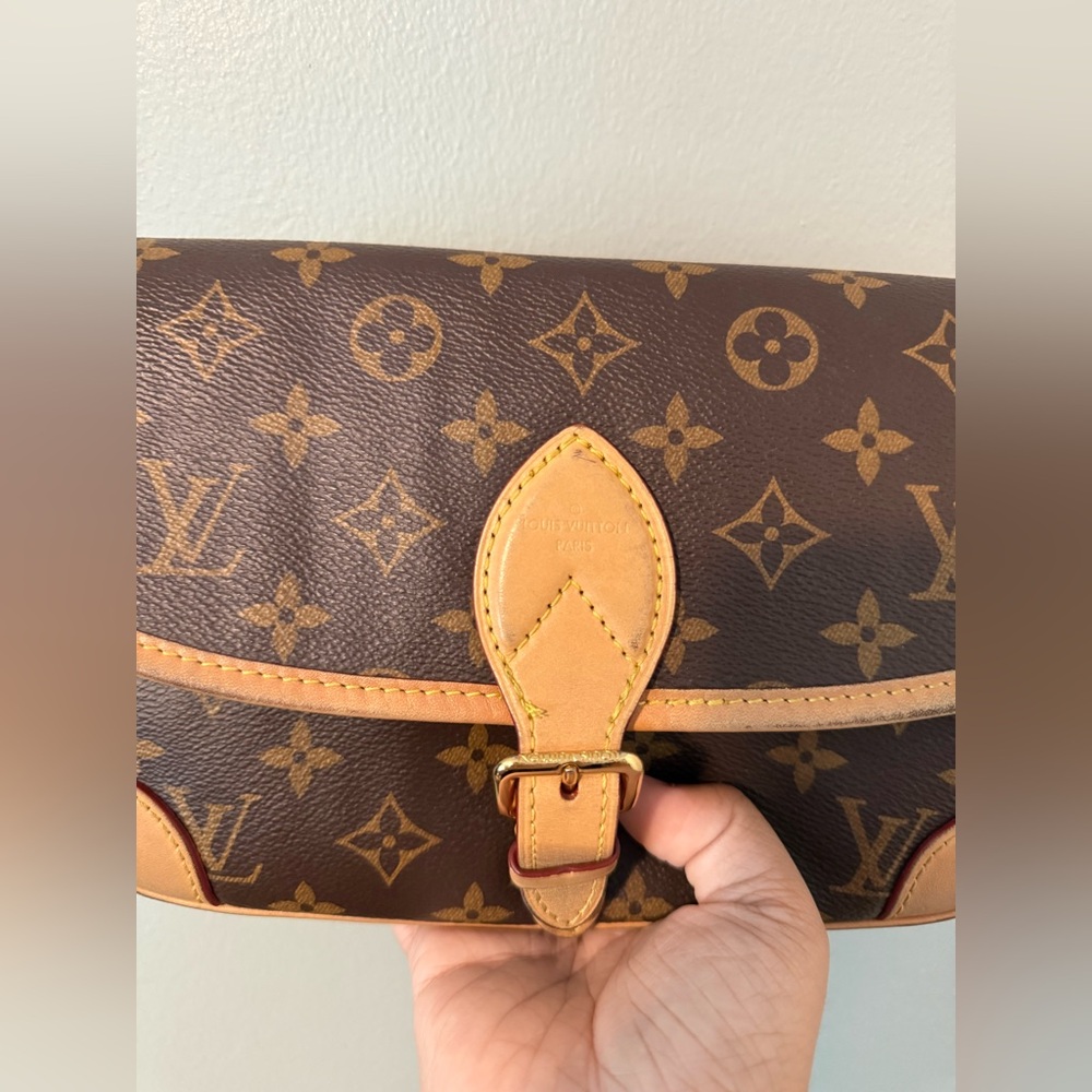 LOUIS VUITTON Monogram Diane (read description) - Picture 10 of 17